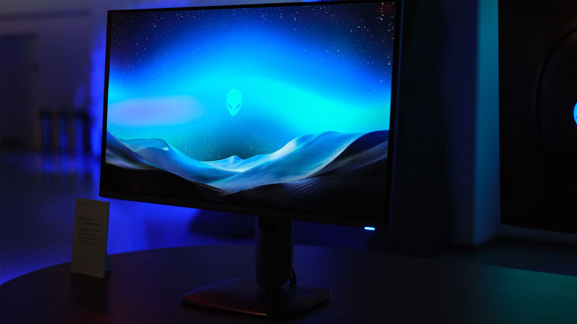 New Alienware 27 4K QD-OLED Gaming Monitor